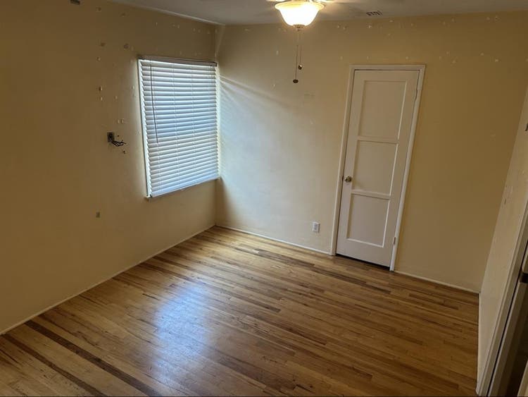 SUBLETTING A ROOM FOR 1 YEARR