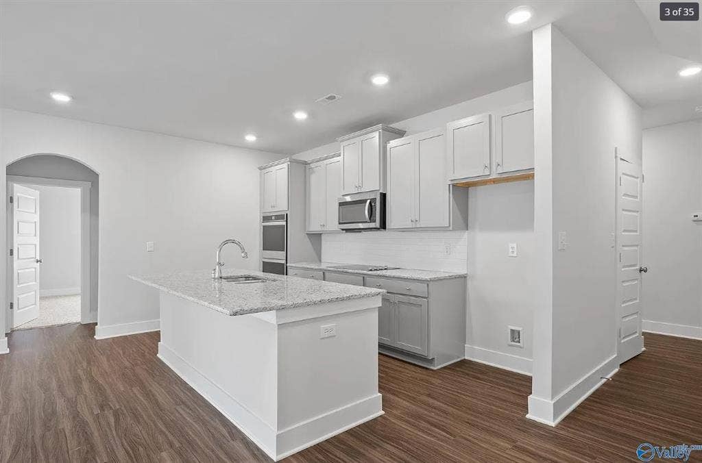 Stylish and Cozy Room for Rent