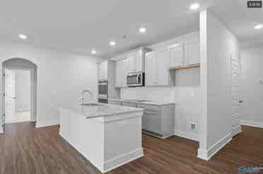 Stylish and Cozy Room for Rent