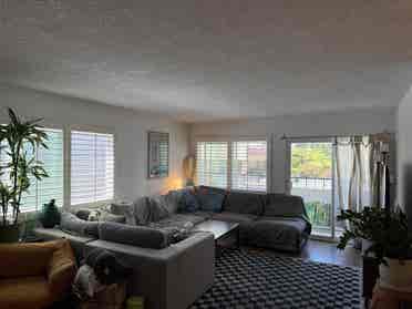 Room available in Santa Monica!!
