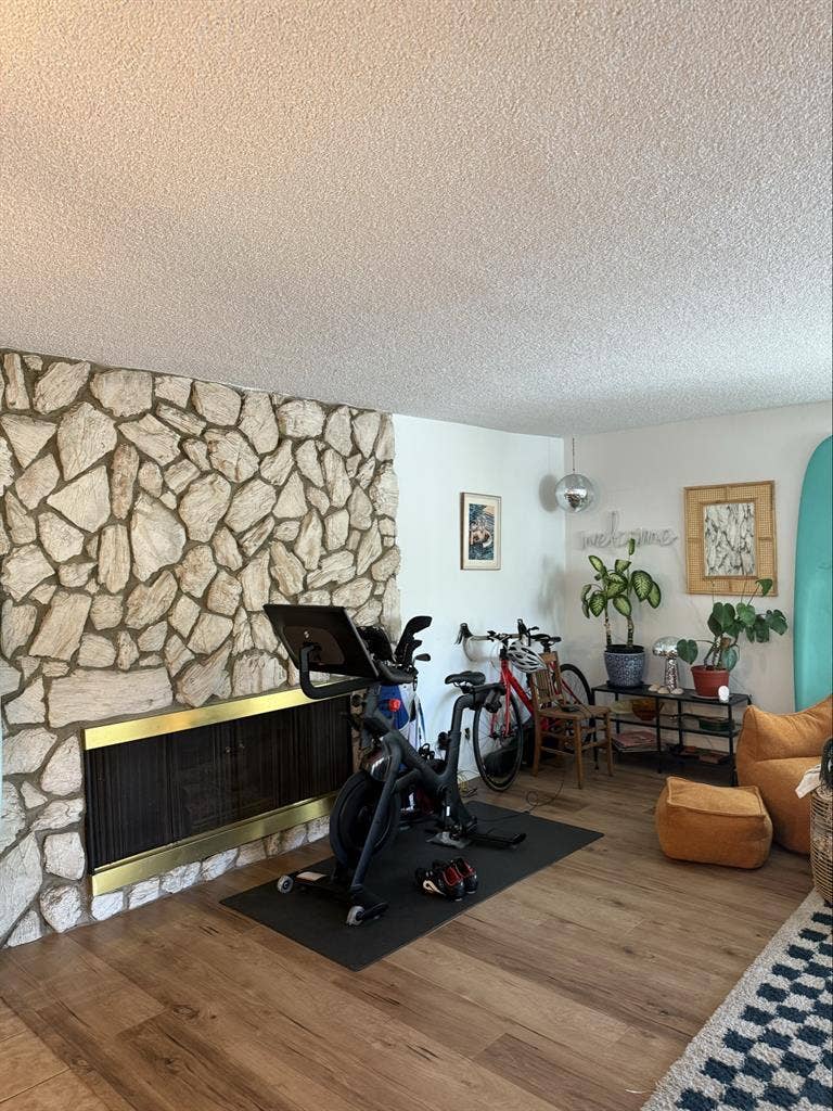 Room available in Santa Monica!!