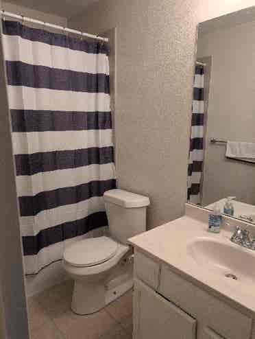 1 bedroom & bath, by Hospital Pkwy.
