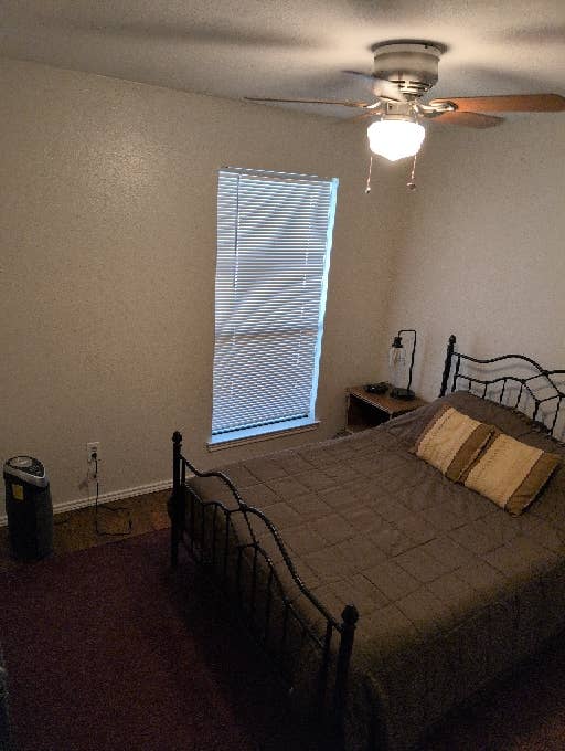 1 bedroom & bath, by Hospital Pkwy.