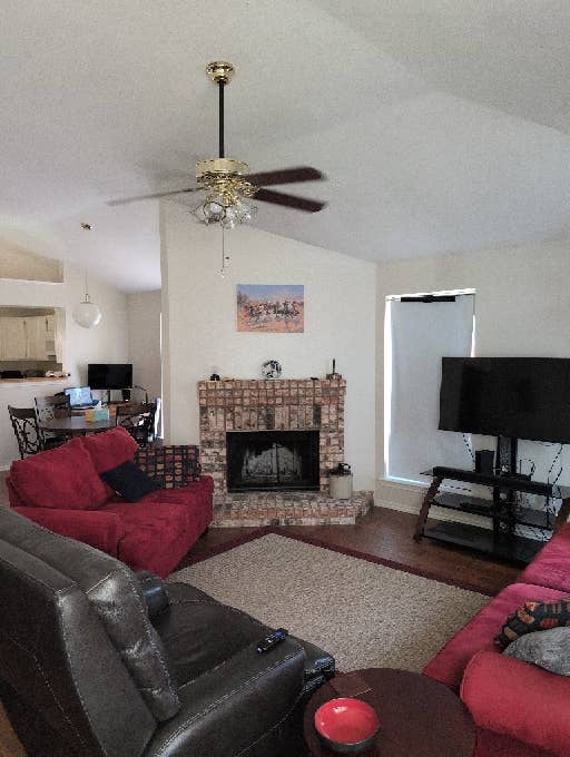 1 bedroom & bath, by Hospital Pkwy.