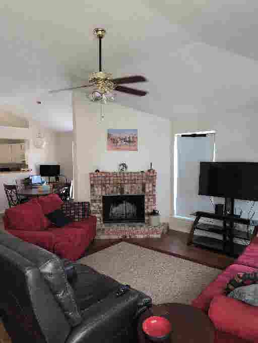 1 bedroom & bath, by Hospital Pkwy.