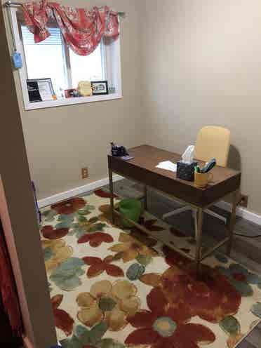 Female Housemate Wanted