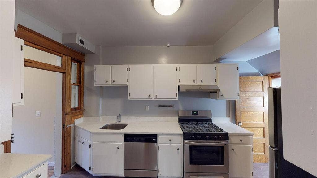 1 BR in Washington