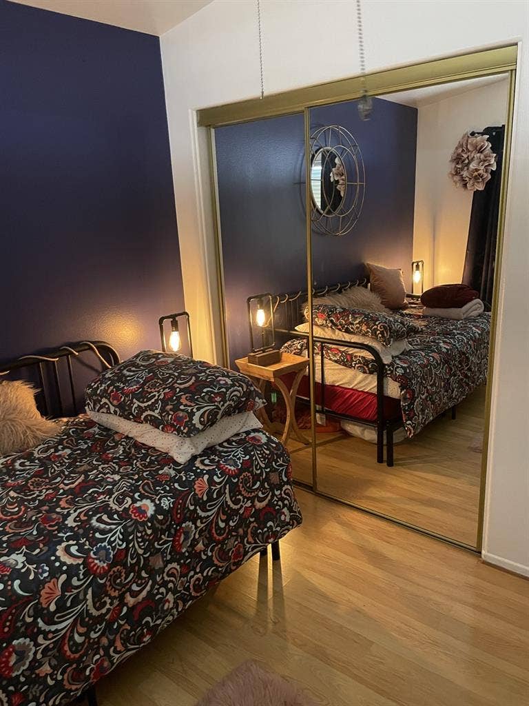 Furnished room for rent