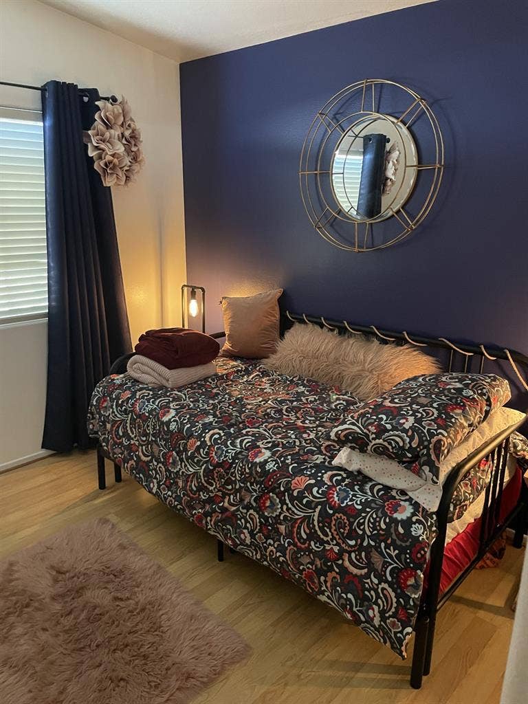 Furnished room for rent