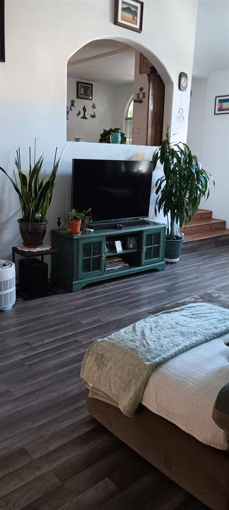 Huge Home to Share - Tujunga