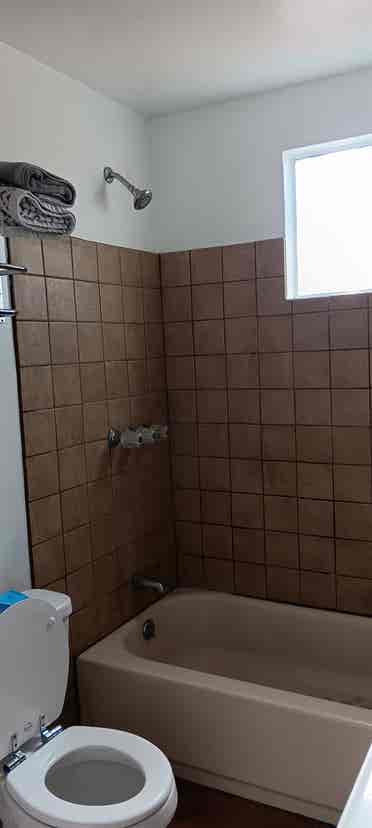 Home to share - Tujunga