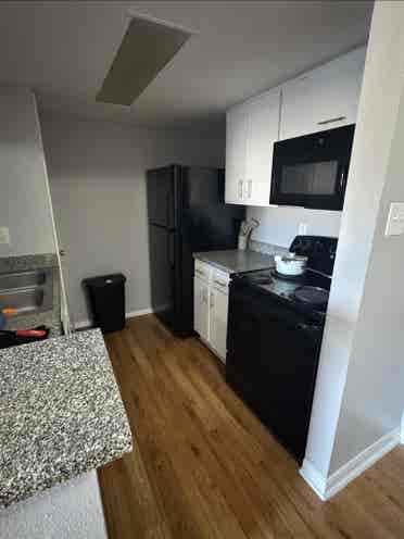1BR Apartment - $/mo FLAT RATE