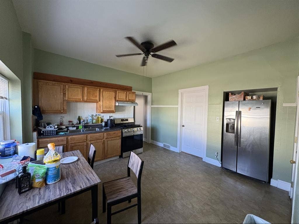 Room Available in Melrose Park