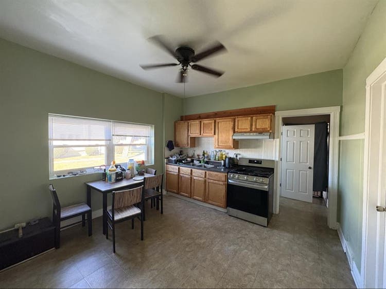 Room Available in Melrose Park