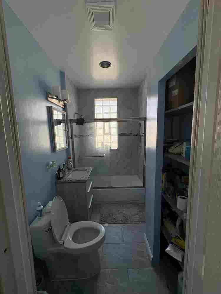 Room Available in Melrose Park