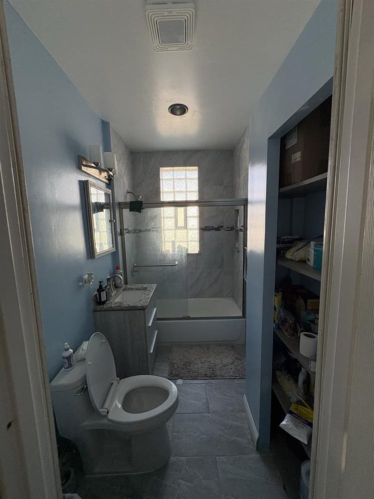 Room Available in Melrose Park