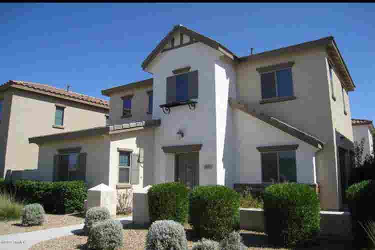 2 rooms for rent in Goodyear