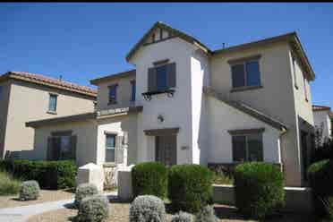 2 rooms for rent in Goodyear