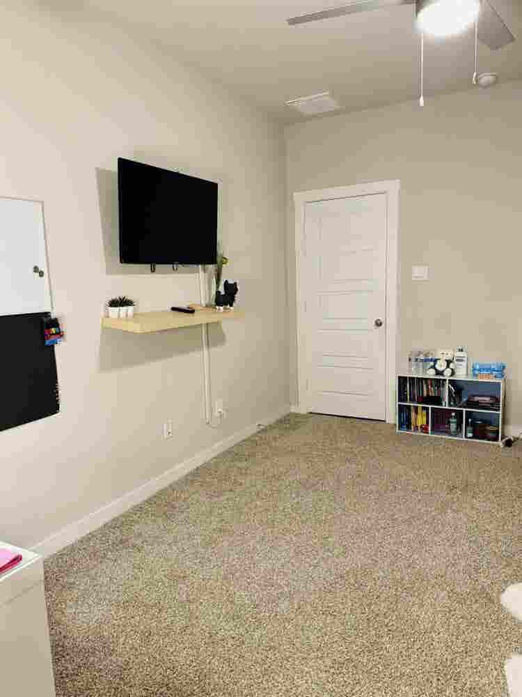 Private Room closed to Downtown