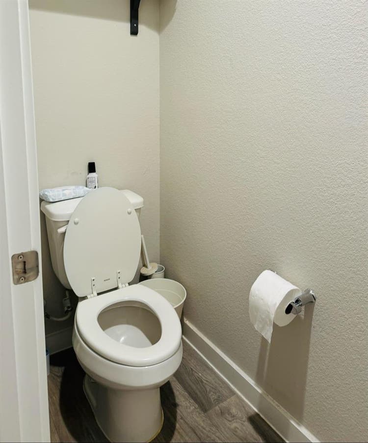 Private Room closed to Downtown