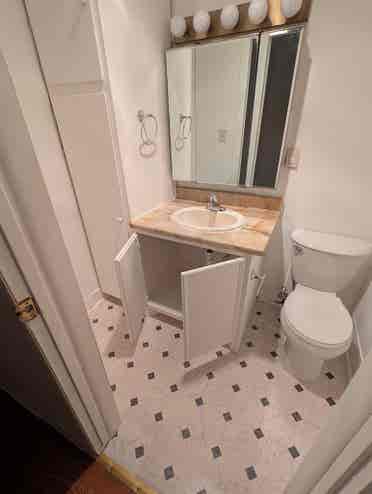 Bedroom, private half bath