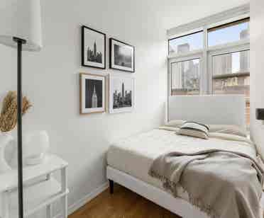 ✨Furnished Room in Hell's Kitchen✨