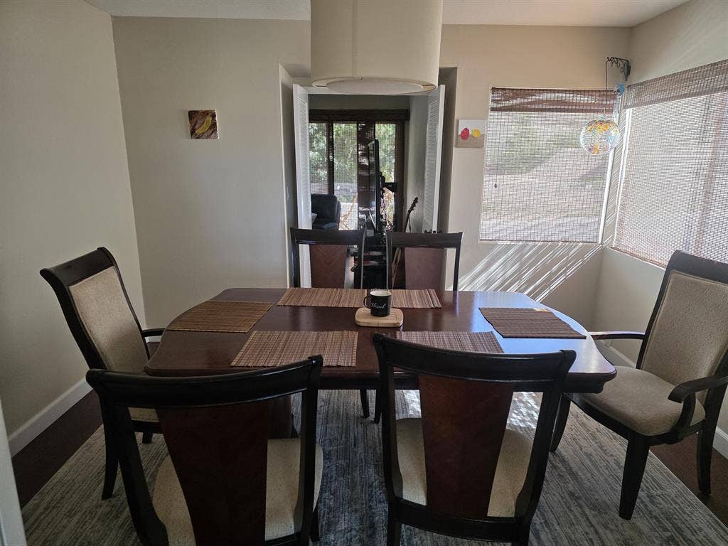 Private room and bath in Cozy condo