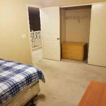 Large room for rent $