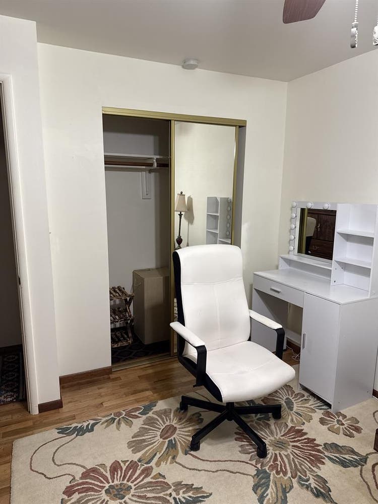 Furnished Room