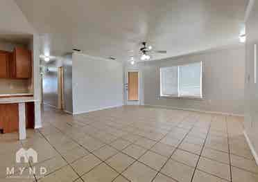Room for Rent Near Texas Tech 🏡💫