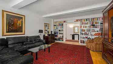 NICE HOUSE , PLS READ DESCRIPTION