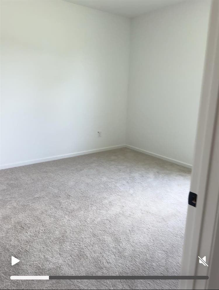 Male Roomates UPCOMING JUNE