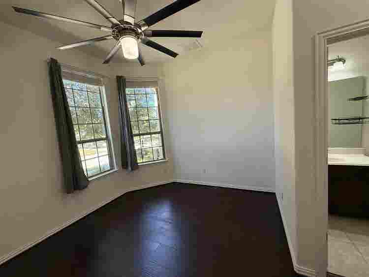 Female only. Furnished room w/bath