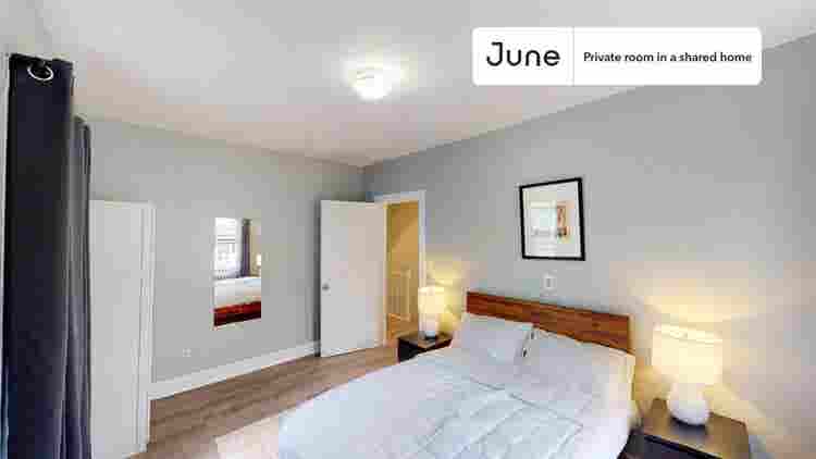 7 BR in Boston