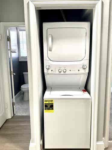 Utilities included-Share bathroom