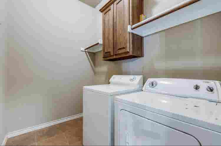 Private room/bath in McKinney