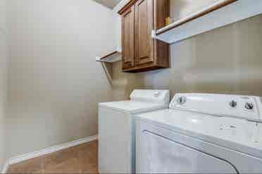 Private room/bath in McKinney