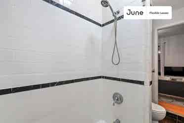 2 BR in New York City