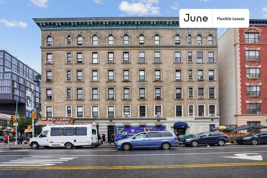 2 BR in New York City