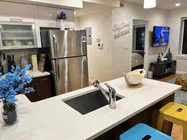 CLEAN FURNISHED ROOM FOR RENT