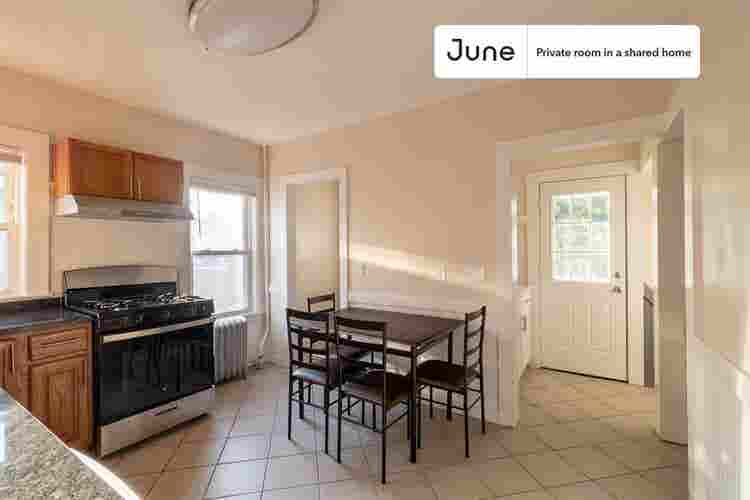 6 BR in Boston