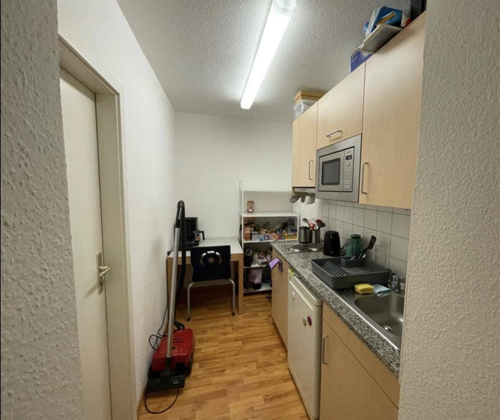 Subletting my room: Aug.-Sept.