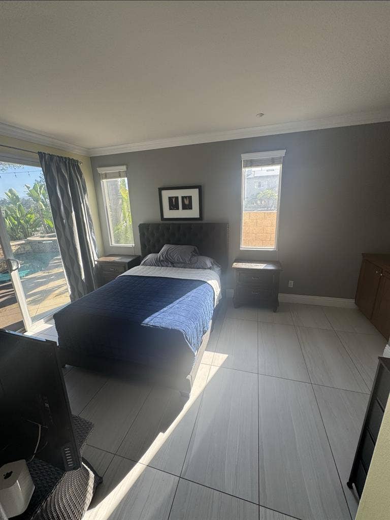 Furnished Private Suite & Bath.