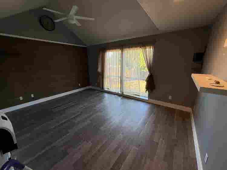 Master bedroom for rent