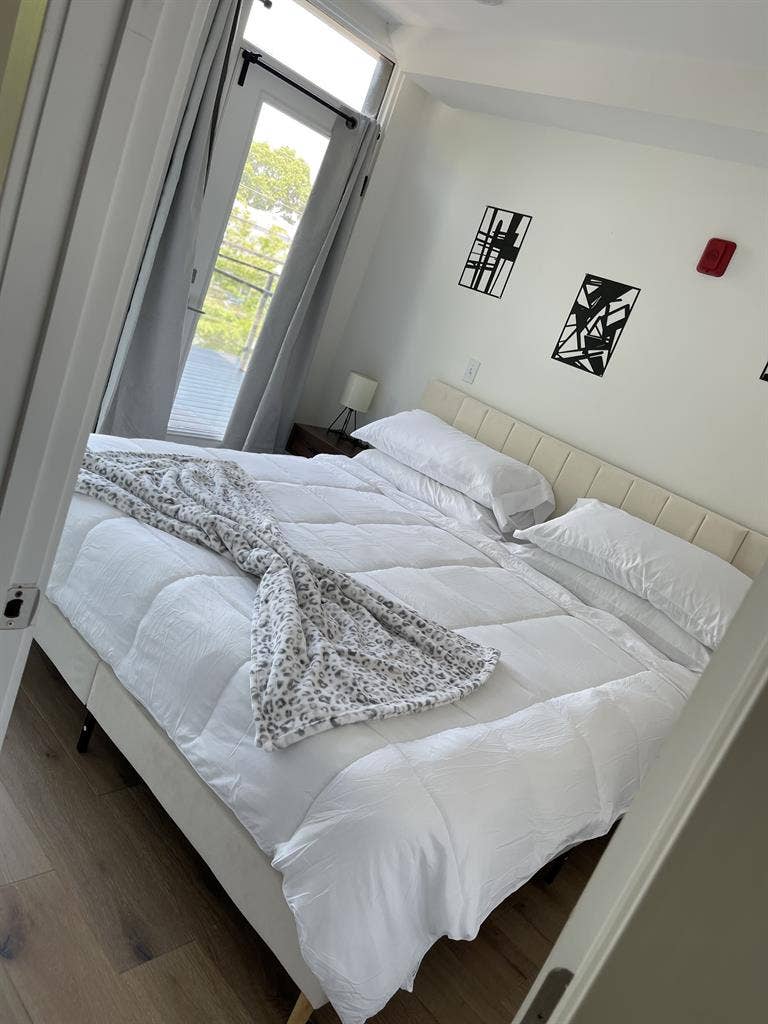 Upscale 1BR | Utilities Included