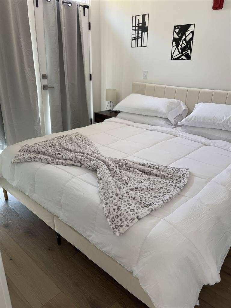 Upscale 1BR | Utilities Included