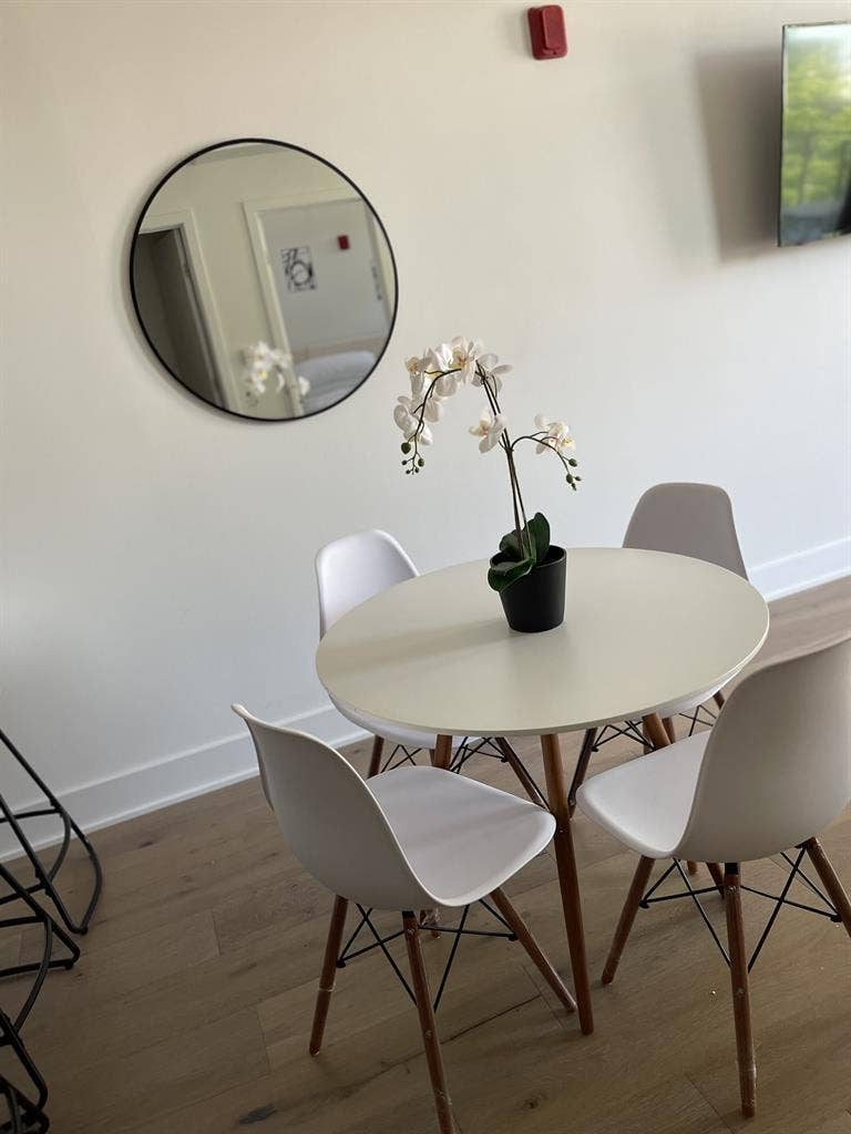 Upscale 1BR | Utilities Included