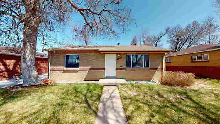 3 BR in Denver