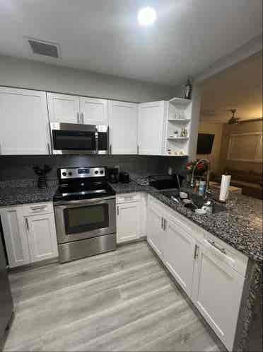 September 1st move in
!! 1 room left