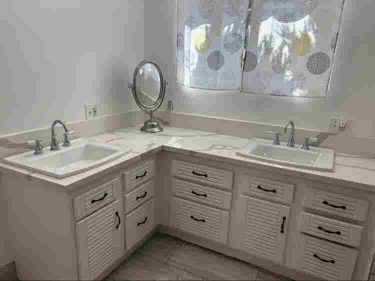 3 rooms for single/double start $
